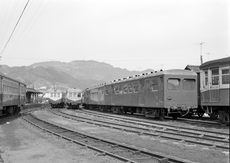 江若鉄道客車（三井寺下）