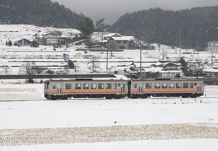 キハ１２０（津山線）