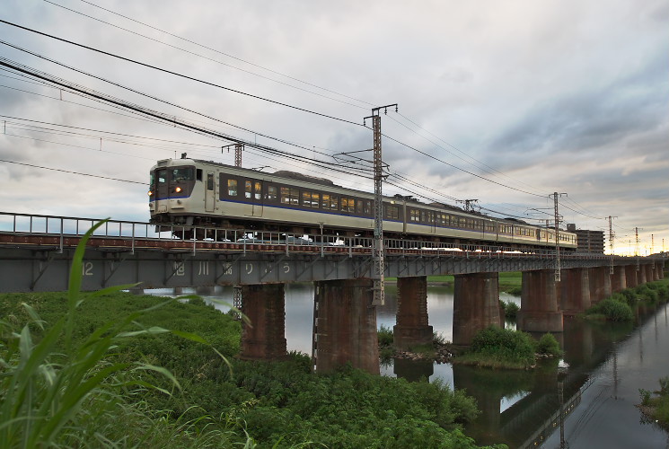 １１５系３０００（旭川橋りょう）