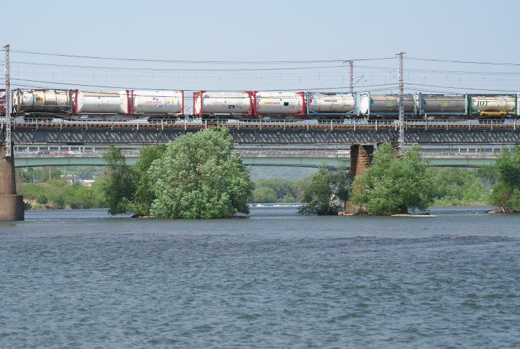 ＥＦ２００－２（８０９０列車）東岡山