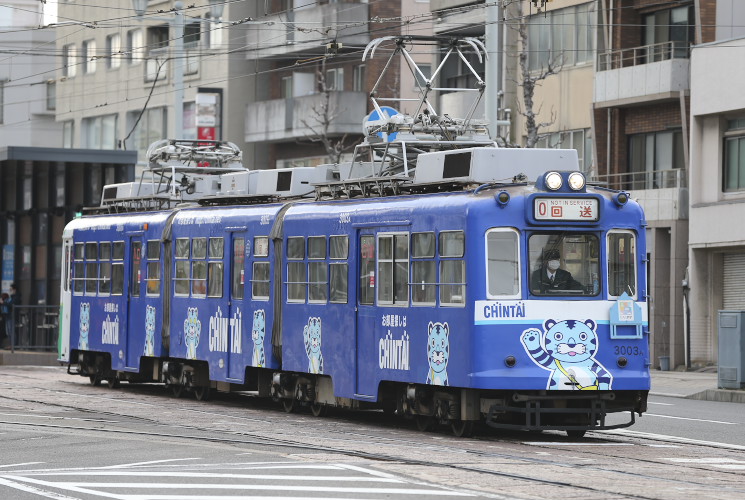 広島電鉄３００３号（広電本社前電停）