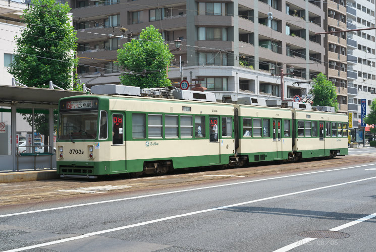 広島電鉄３７０３号電車