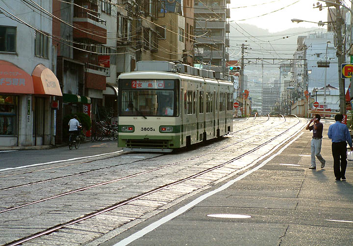 広島電鉄３７００形