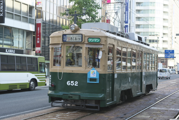 広島電鉄６５２号電車（紙屋町）