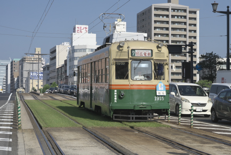 広島電鉄　１９１５号（原爆ドーム前）