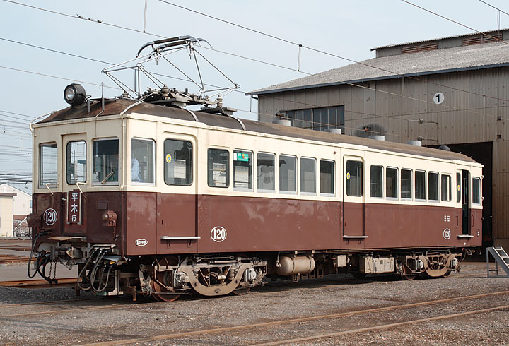 琴電１２０号（仏生山）