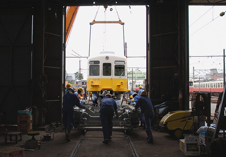 琴電１２１１号（仏生山工場）