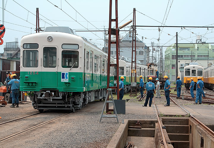 琴電１０２０形