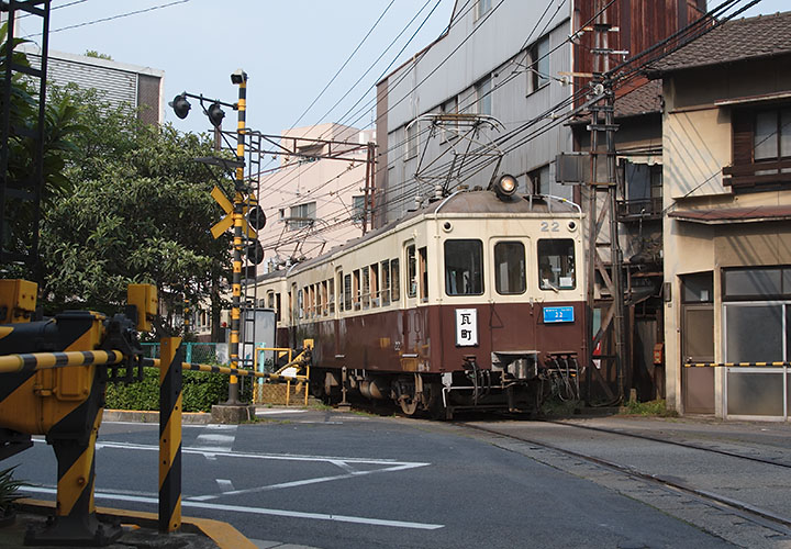 琴電２２号（瓦町）