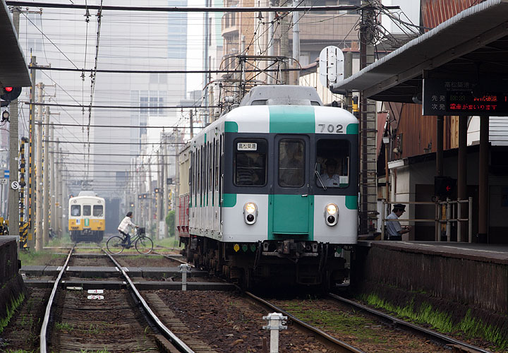 琴電７００形（片原町）