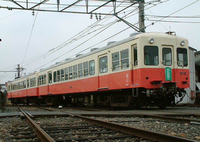 琴電８１０号（仏生山）