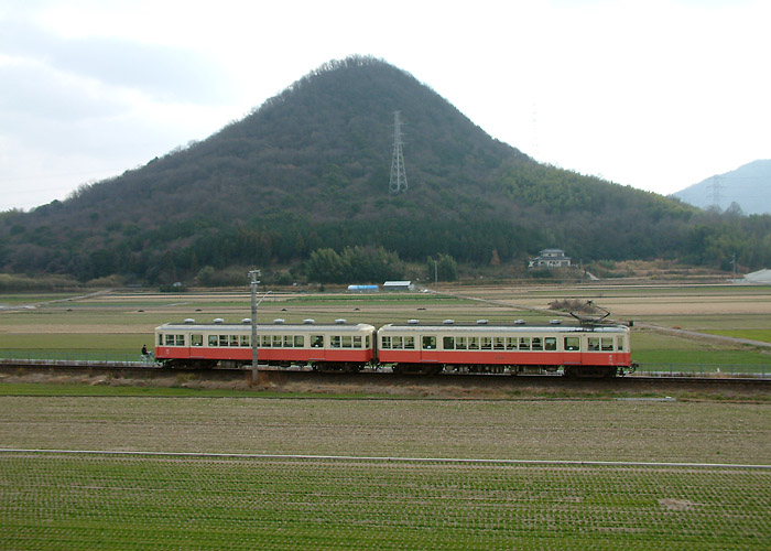 琴電８２０号（栗熊～羽床）