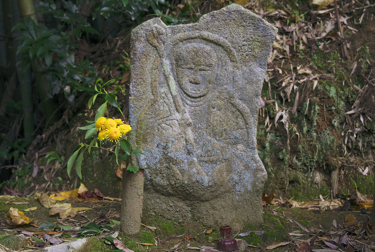 穂崎井上家墓地